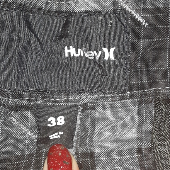 Hurley Plaid Shorts - Picture 5 of 6
